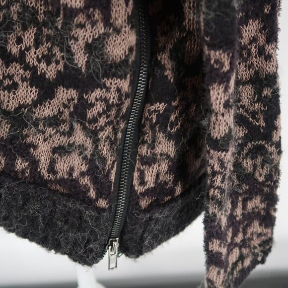 Free People Black and Brown Pullover Floral Sweater Zipper Detail Size XS - Picture 6 of 9